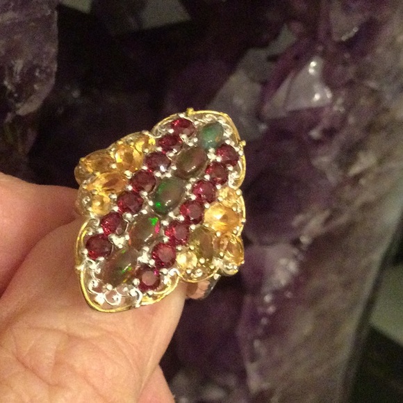 Breathtaking Genuine Fiery Opals, Citrine & Garnet Ring - Picture 14 of 16